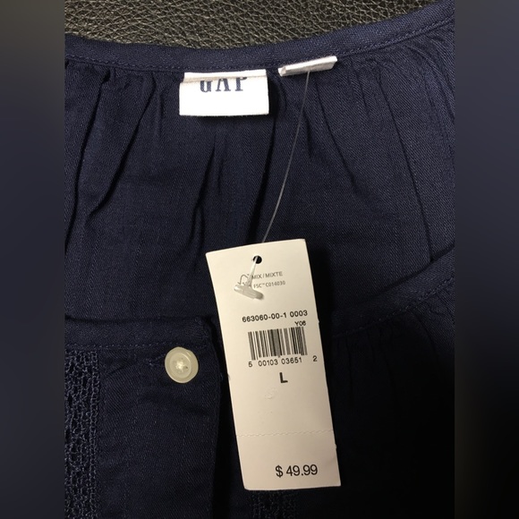 GAP Relaxed Button-Front Lace Top - NWT - Picture 6 of 7